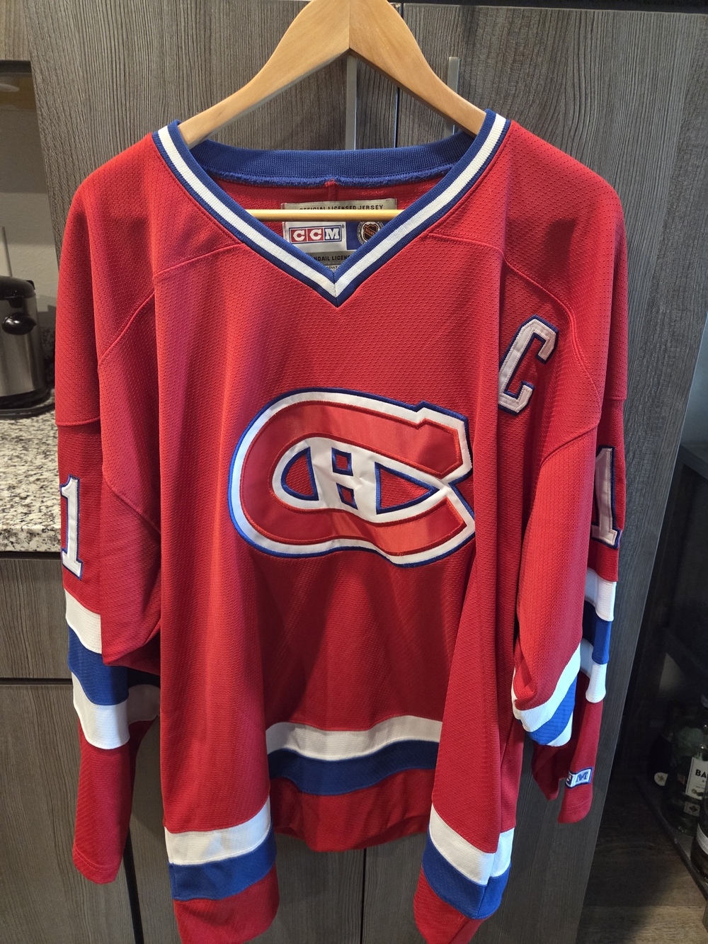 CCM Vintage Red Montreal Canadiens  Hockey Jersey Koivu - Team Replica L